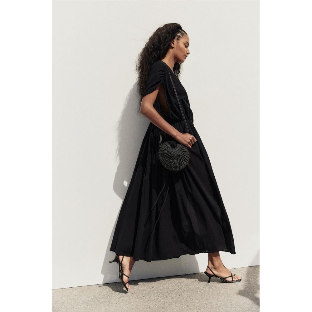 

Хлопковое платье оверсайз HM черное