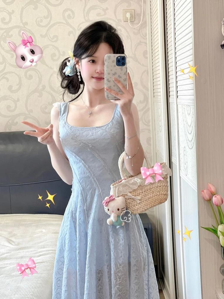 French Niche Seaside Vacation Style Suspender Dress Summer New Slim and Thin Temperament Beach Dress Children