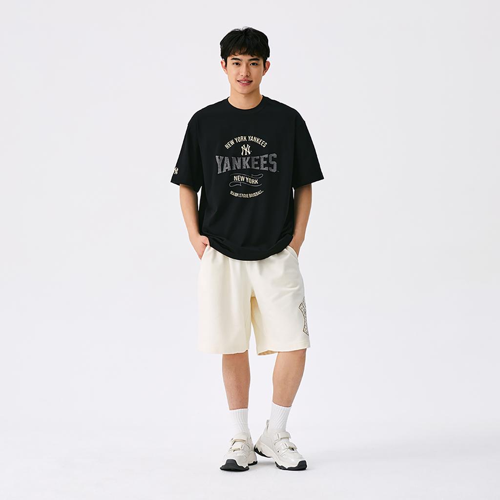 New MLB Preppy Style Collection New York Yankees SS25 T Shirt Unisex Black 3ATSV0653-50BKS