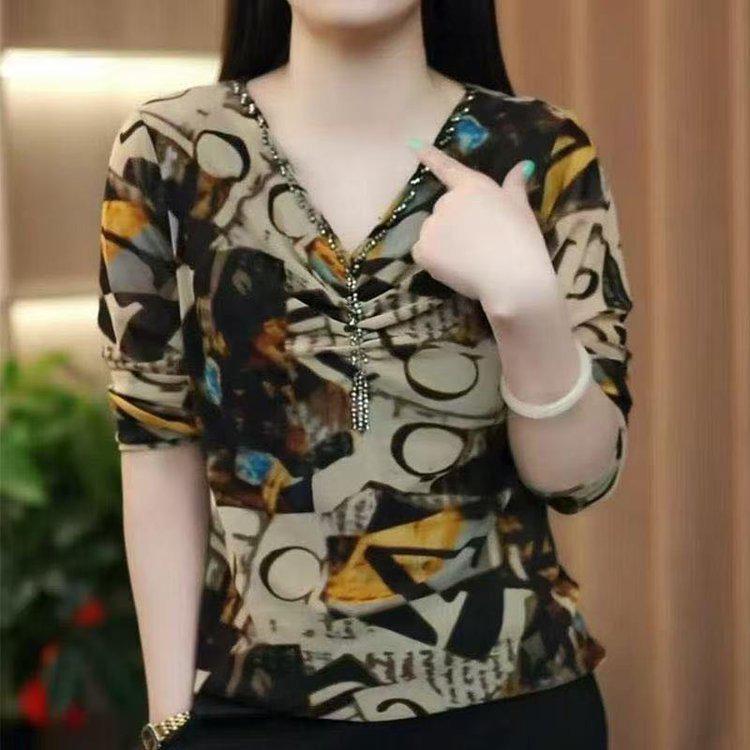 

2026 Spring Elegant V-Neck Long Sleeve Printed Stretch Mesh T-Shirt for Women XL (recommended 45-55 kg)