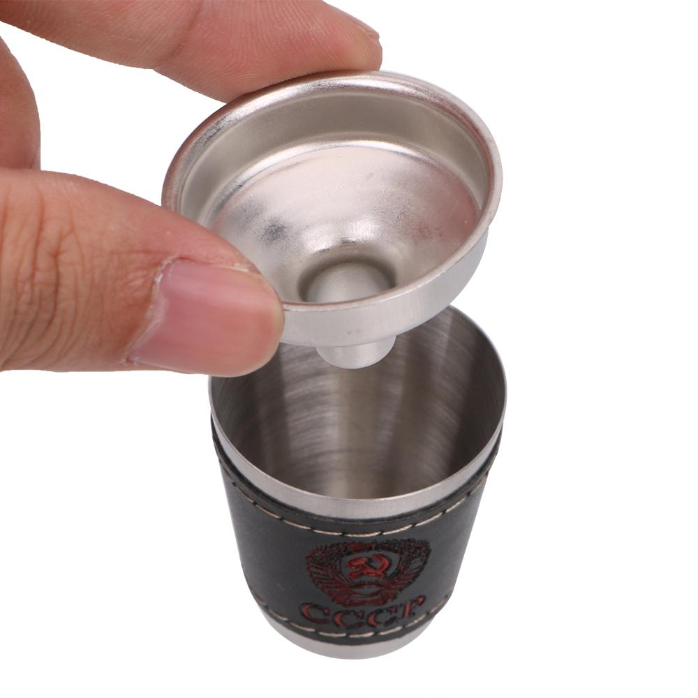 Whisky Vodka Bottle Kit Hip Flasks Drinkware 8oz Stainless Steel with Cups Funnel Anti Slip Portable CCCP Pattern Alcohol Wine Container