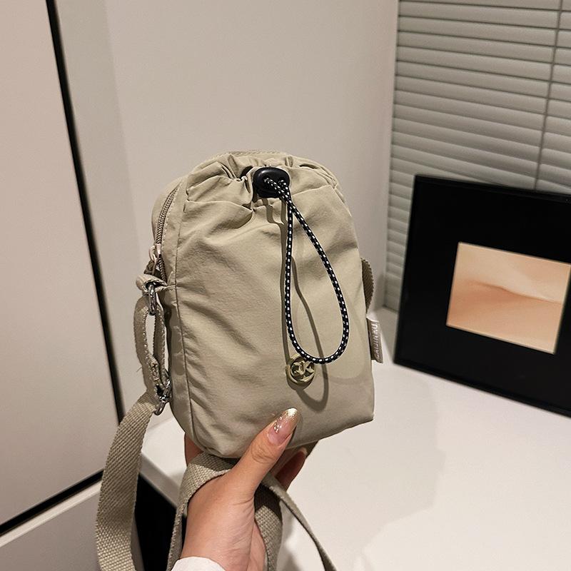Crossbody bag Multifunctional mobile phone bag Waterproof casual shoulder bag Kettle bag Sports fitness women s bag Water cup bag хаки