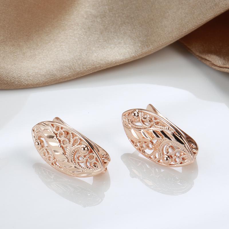 Ins Cold Style Rose Gold Heart-Shaped Hollow Earrings for Women