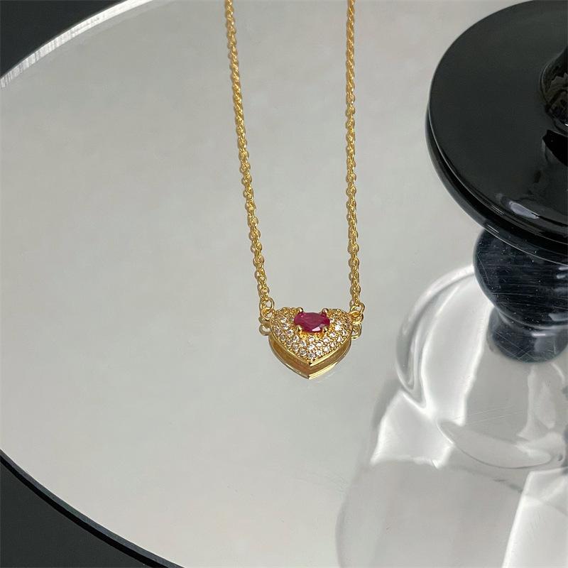 Pigeon Blood Red Treasure Love Zircon Necklace Simple Light Luxury Collarbone Chain Niche Design High-End Pendant