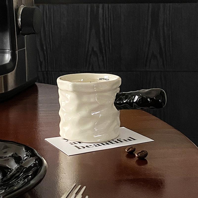 230 мл нестандартные керамические кофейные чашки и блюдца, высококачественные изысканные керамические кружки для девочек, наборы для послеобеденного чая и блюдца 230ML