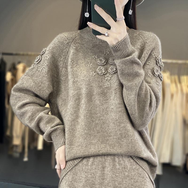 2023 Women's Versatile Wool Sweater: High Neck, Half-Embroidered Knit, Perfect for Autumn/Winter