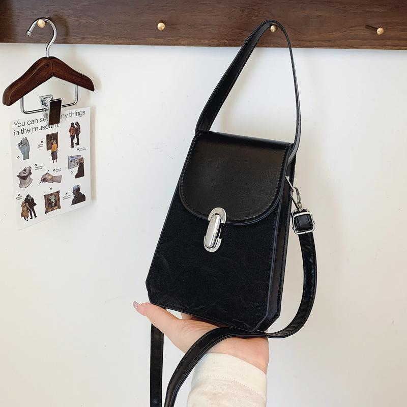 

Новая модная летняя красивая сумка через плечо, ручная маленькая квадратная сумка, модная нишевая повседневная персонализированная маленькая сумка для женщин