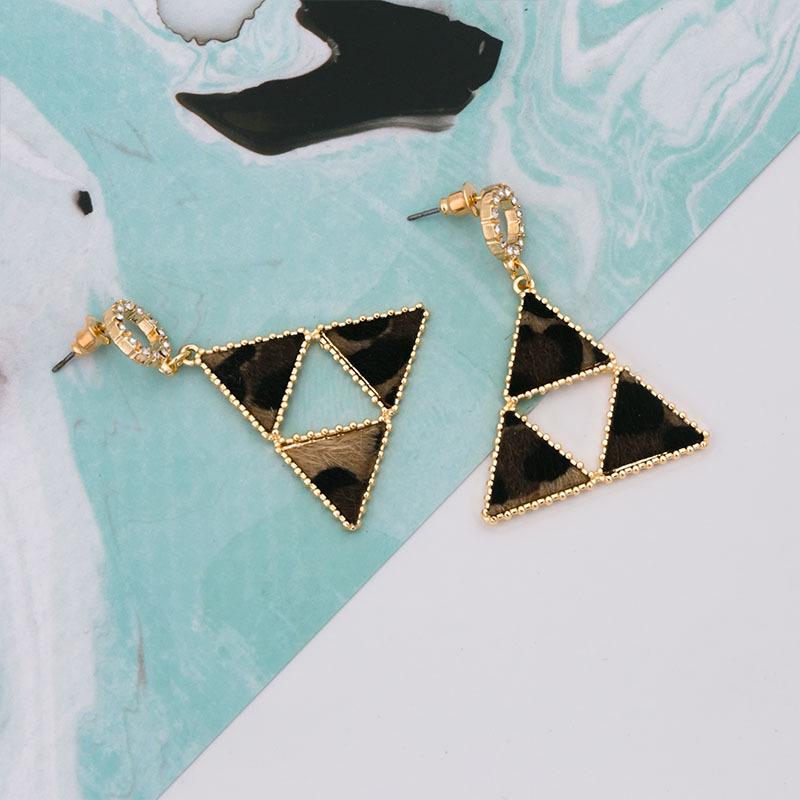 Trendy Leopard Print Geometric Stud Earrings - Japanese Korean Style, Versatile and Fashionable for Women Electroplated