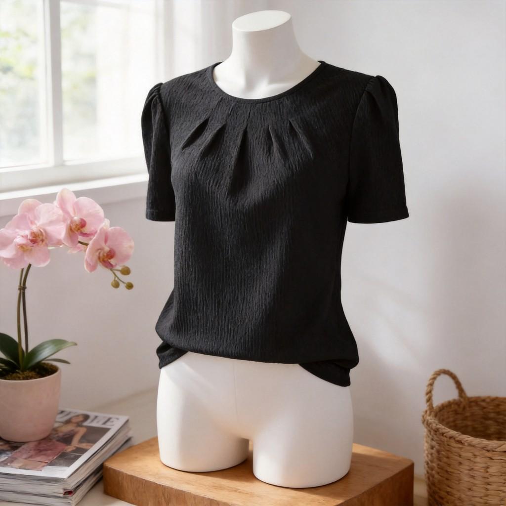 Casual Womens T Shirt With Pleated Design And Polyester Fabric For Daily Wear