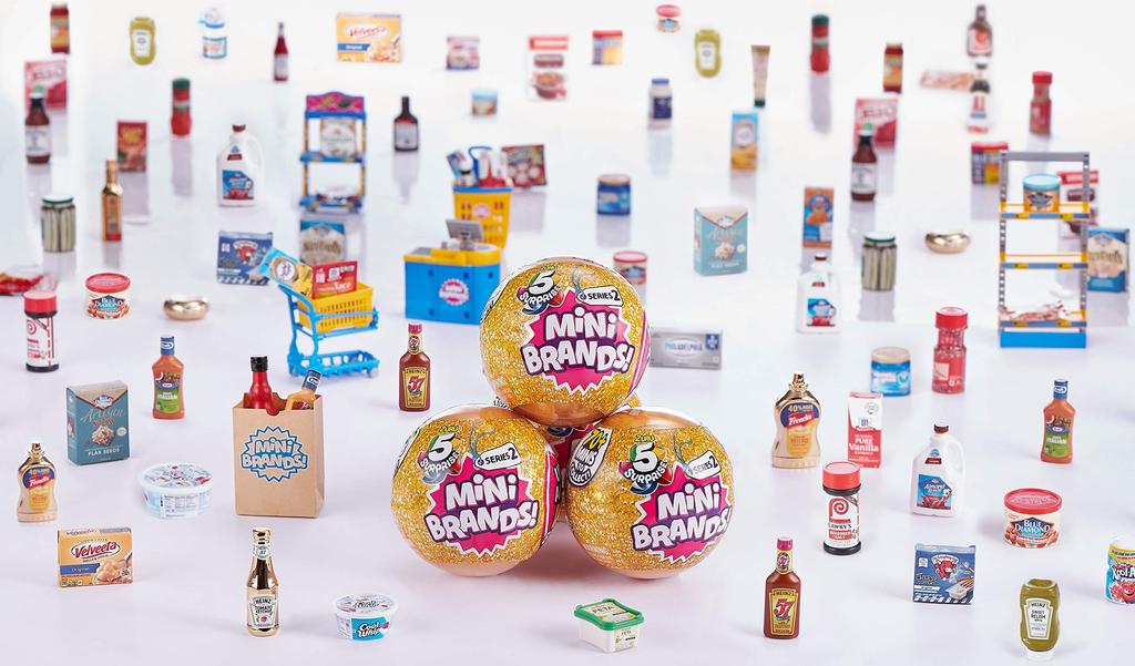 Year Round Gifts 4 You Mini Brand 5 SURPRISE ZURU Gold Series 2 Set of 2 [Used]