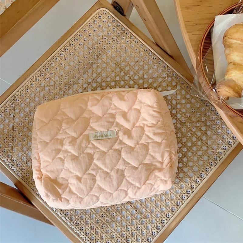 Sweet Flower Women's Quilting Cosmetic Bag Large Capacity Ladies Love Makeup Case Female Travel Storage Bags Clutch Handbags