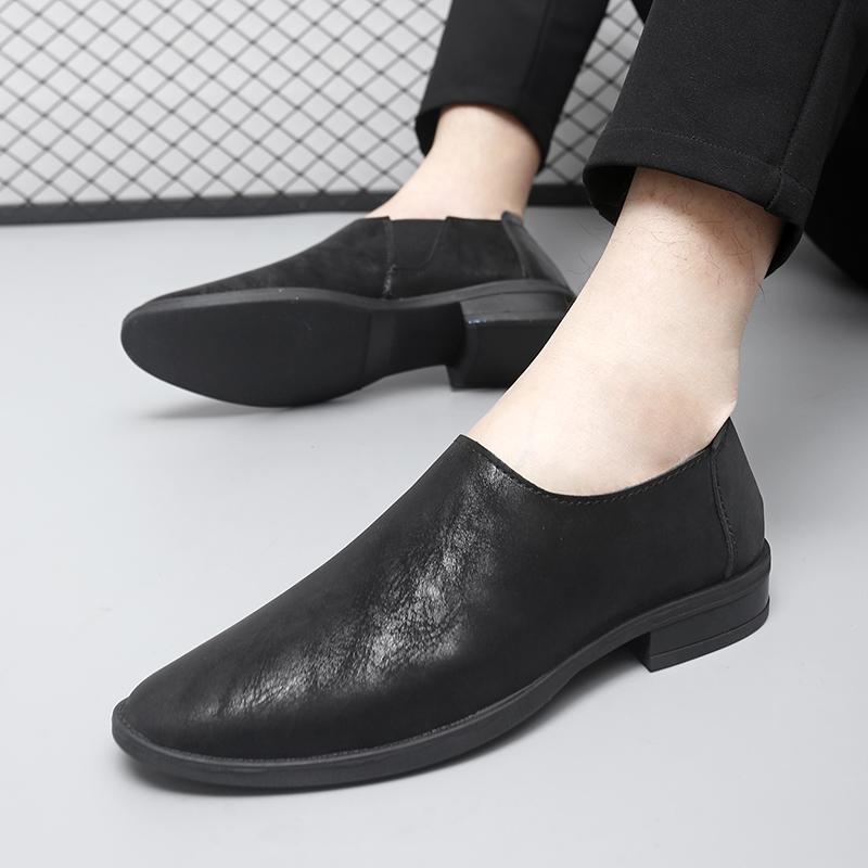 Fashion Comfortable Slip-On Casual Shoes High Quality New Men's Loafers Lightweight Flats Driving Shoes for Men Non-Slip Walking Shoes