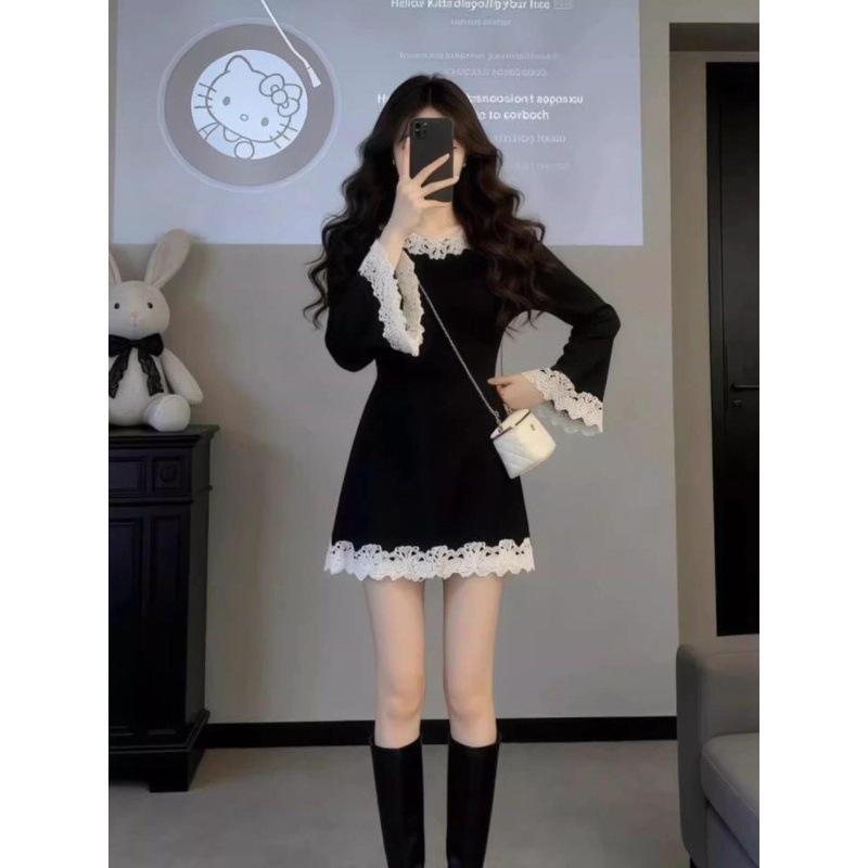 2026 French Hepburn Lace Patchwork Waist-Cinched Petite Dress - New Early Spring Slimming Short Skirt for Women