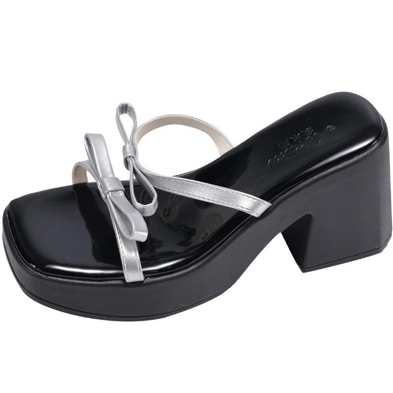 Popular black retro thick high-heeled one-word slippers women's summer wear 2025 new models with skirts to increase height and cool slippers