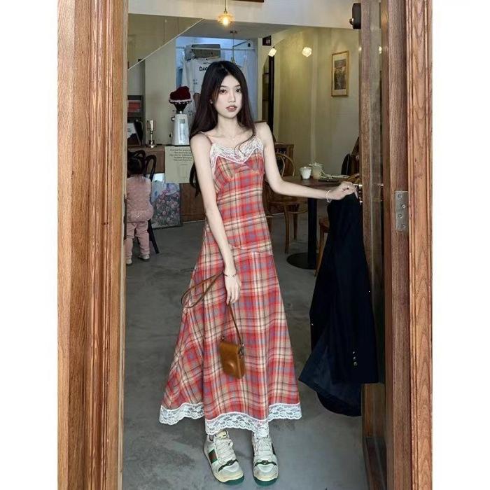 Lace lace plaid suspender dress women s spring 2026 new sweet French medium and long waist A-shaped skirt S
