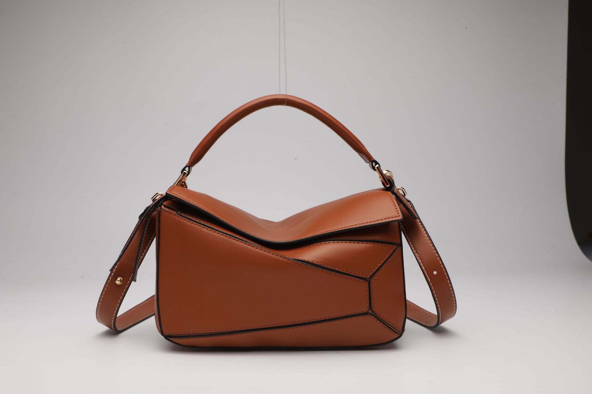 

What Bag, Color Blocked and Spliced Genuine Leather Pillow Bag, Classic Handbag, Shoulder Bag, Crossbody Bag, Women s Bag 24*10*13 светло-коричневого