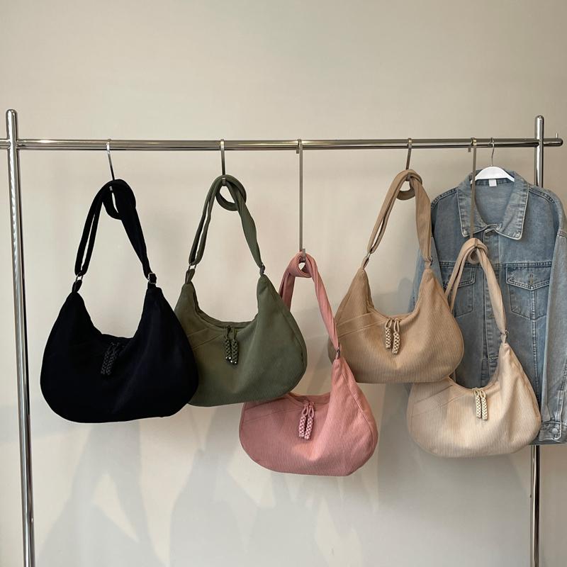 Hohe Kapazität Samt Pendeln Damen Taschen Herbst neue Mode einfarbig Schultertaschen vielseitig praktische Umhängetaschen