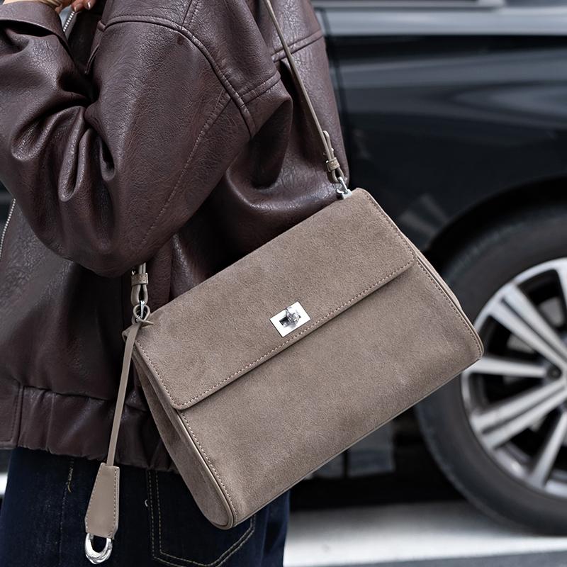 2026 Autumn winter women's Suede Top grain leather Crossbody handbag luxury designer Shoulder bag Vintage messenger bag