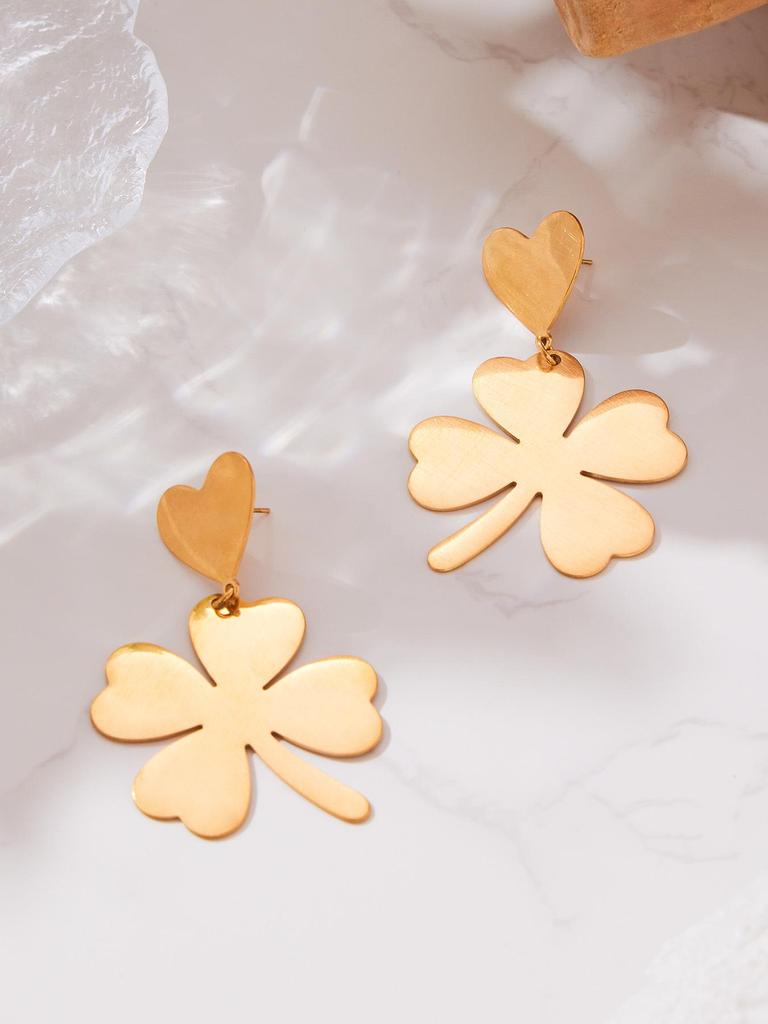 Oumeka 18k Gold-Plated Stainless Steel Jewelry Set: Heart & Four-Leaf Clover Earrings, Ring, and Necklace.