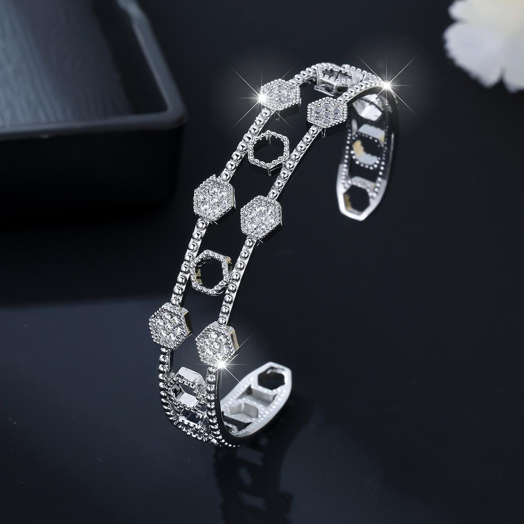 Fashionable Honeycomb Versatile Open Bracelet