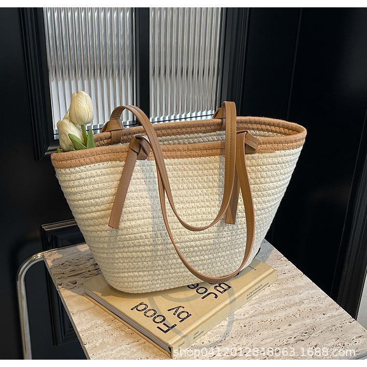 

Internet celebrities popular woven tote bag women 2025 new large capacity commuter shoulder bag seaside vacation straw bag