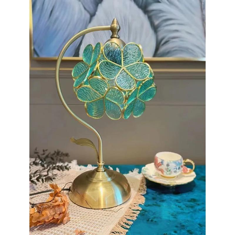 

Vintage Petal Table Lamp | Handmade Copper | E27 Socket | 4 Colors EU plug зелений
