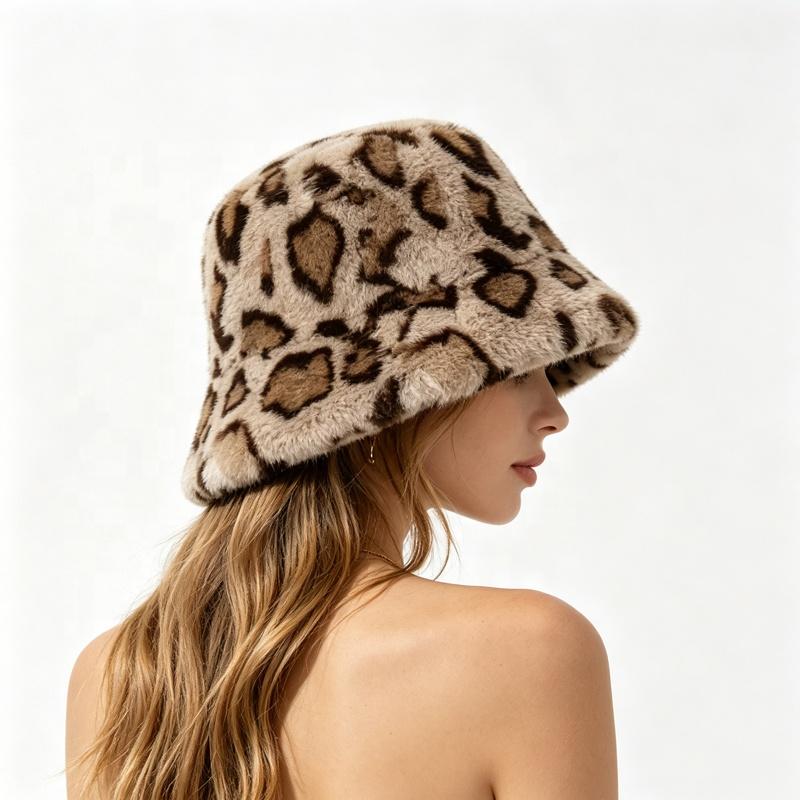 Zeyu New Fashion Leopard Print Cashmere Bucket Hat Women Winter Thick Warm Plush Fisherman Cap Casual Outdoor Party Travel Daily