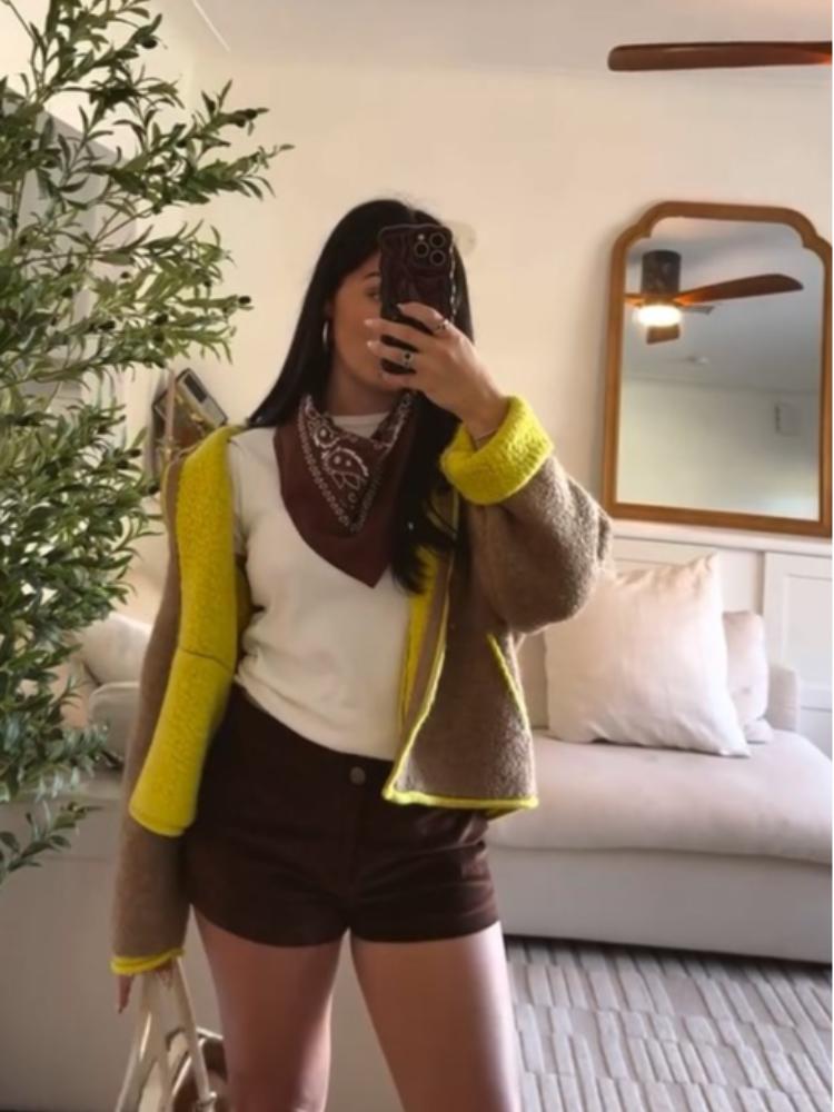 Contrast Knitted Cardigan Jackets Women Elegant Long Sleeve Pockets Zipper Sweater 2026 Spring New Street Lady Chic Outwears