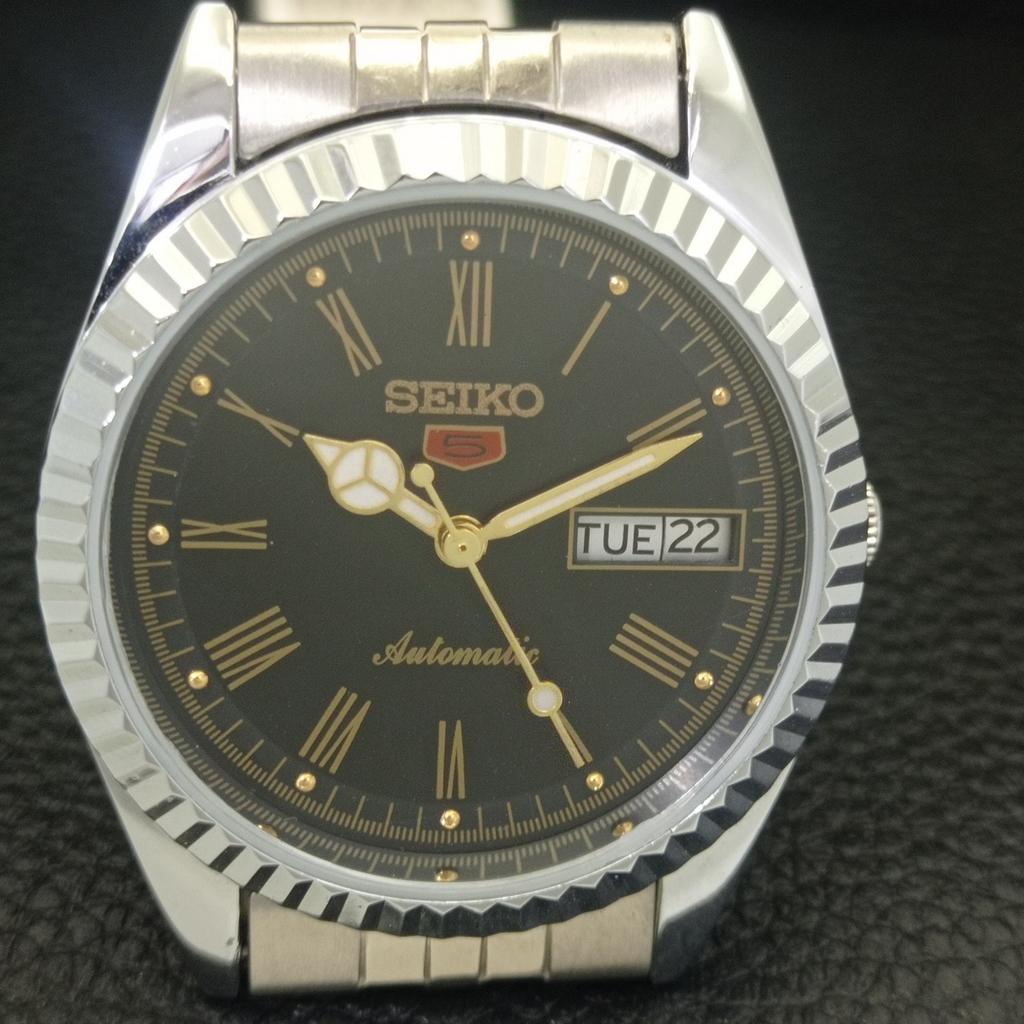 JAPAN VINTAGE REFURBISHED SEIKO 5 AUTOMATIC ROMAN FIGURE MENS WATCH a442096-1