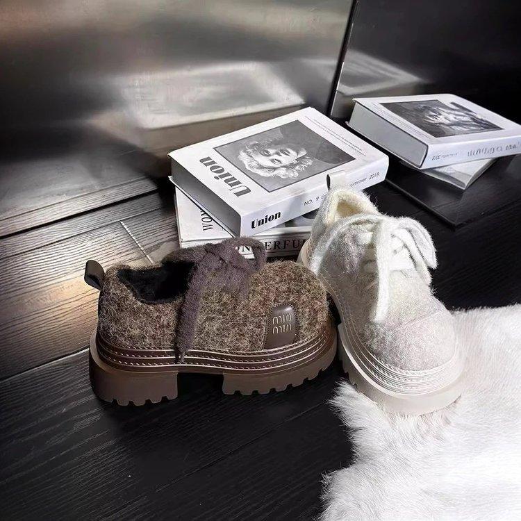 [Yushilai] Round-headed British-style small leather shoes for women's winter 2025 new platform-soled fashion versatile loafers