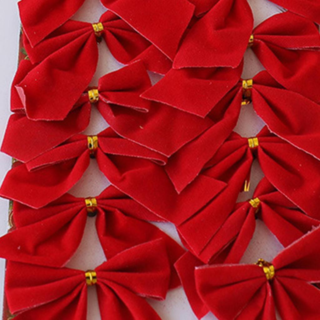 Christmas Ball Ornaments 15-Piece Shatterproof Foam White Balls Christmas Tree Ornaments Set For Outdoor Wall Window Door Mantel