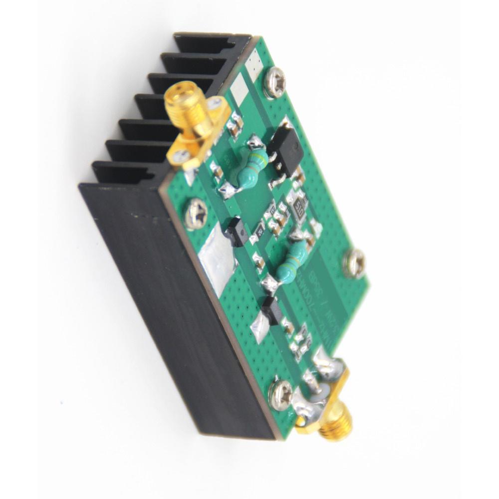 35db 1MHz-700MHZ RF Power Amplifier 3.2W HF VHF UHF FM Transmitter 15V DC