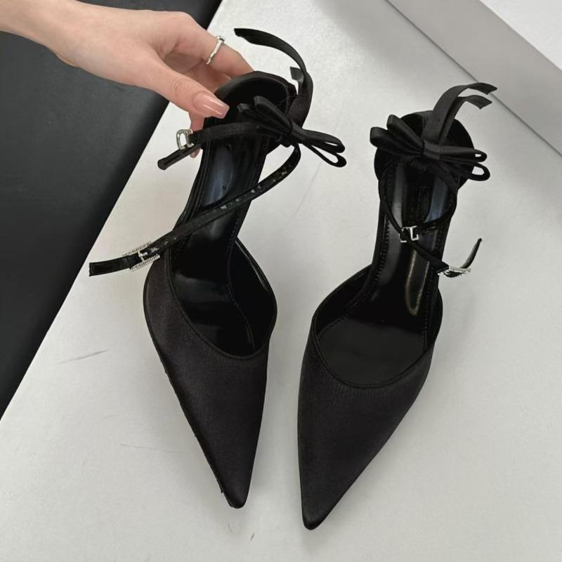 Fashion Spring and Summer New Pointed Toe Satin Heels Bow One Strap Women's Shallow Mouth Non-Slip Bag and Heel Sandals