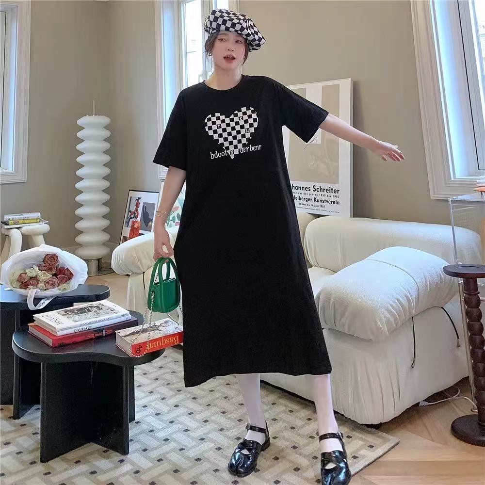 Black and white grid large size women's t-shirt dress, slightly fat in summer mm loose and lazy wind, covering the stomach and showing