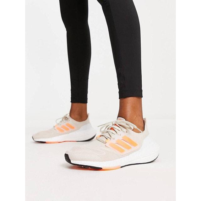 

Белые кроссовки adidas Running Ultraboost 22