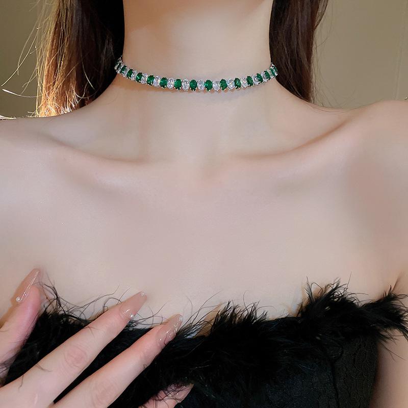 Elegant Irregular Pearl Necklace - Versatile Clavicle Chain for Women, High-End European and American Fashion Jewelry