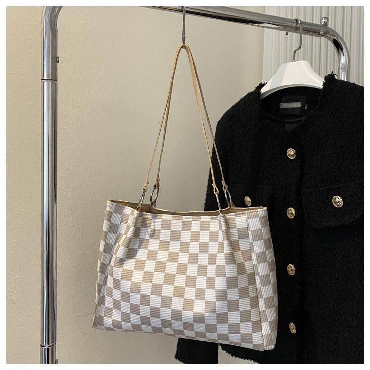 

Stylish Large Capacity Color Block Tote Bag For Women 2024 Trendy Shoulder Purse хакі