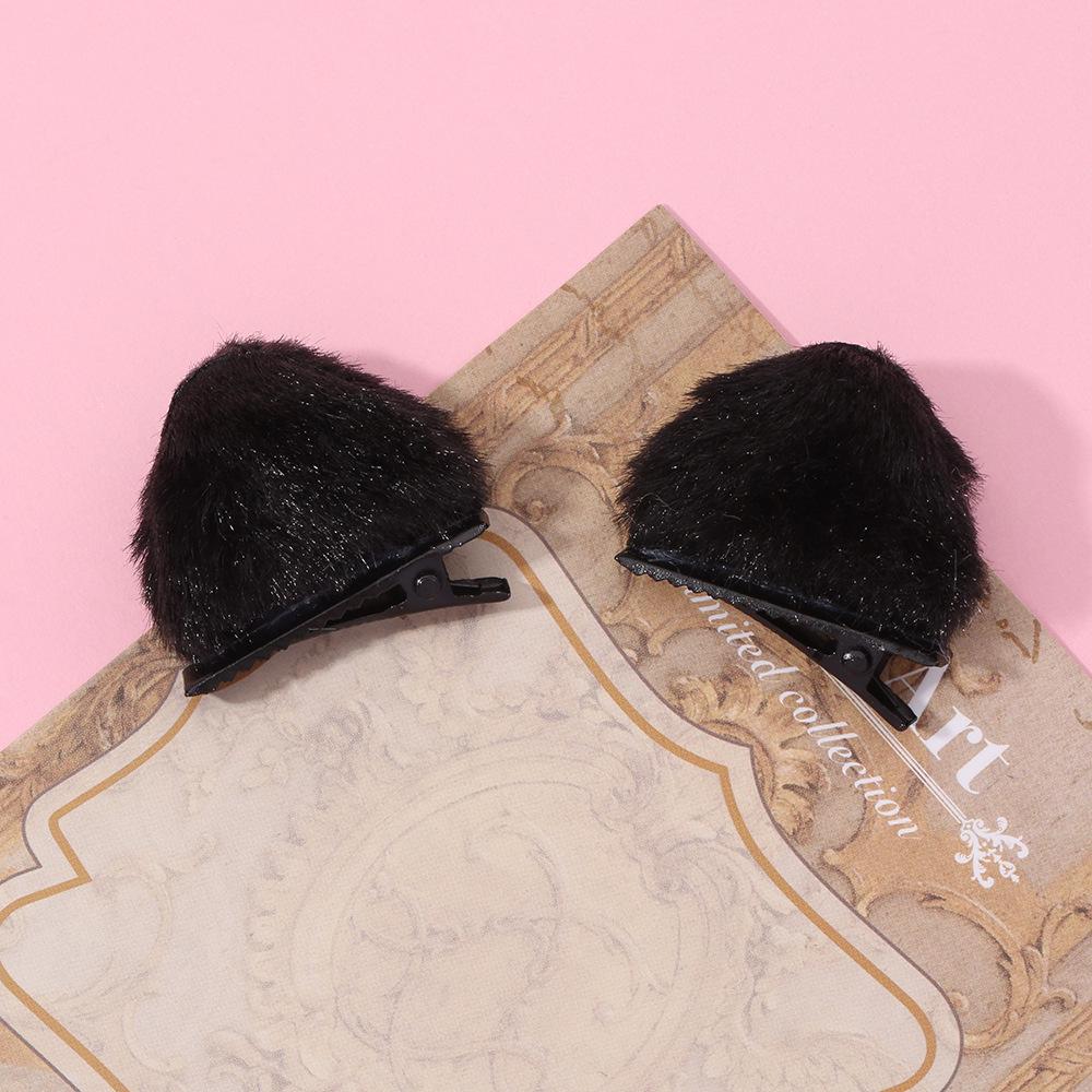 Plush Cat Ear Hair Clips: Cute 3D Cartoon Clips for Girls - Korean Style Autumn & Winter Accessories