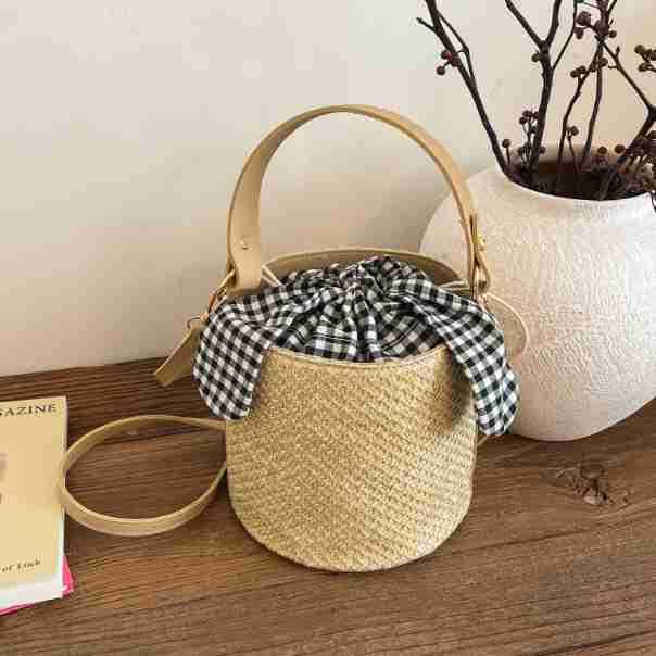 2026 Bow Plaid Straw Woven Bucket Bag: Fashionable, Versatile Single Shoulder Crossbody Handbag for Women