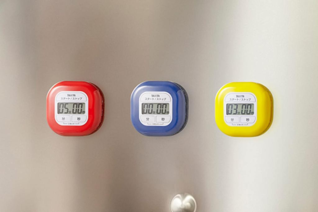 Tanita Kitchen Study Timer with Magnet, Rotating Silicone Timer, Red, TD-420 RD, for Cleanly Attaching Wrap