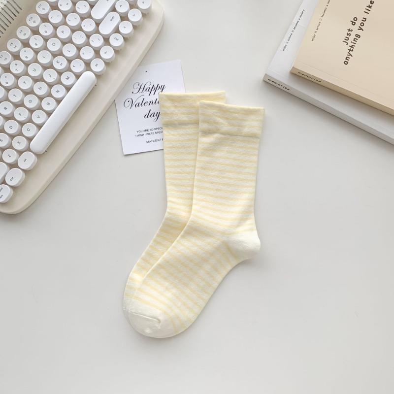 Chaussettes Tube d'Été Fines Couleur Pure Rayées Respirantes Bouche Large Mois Fils