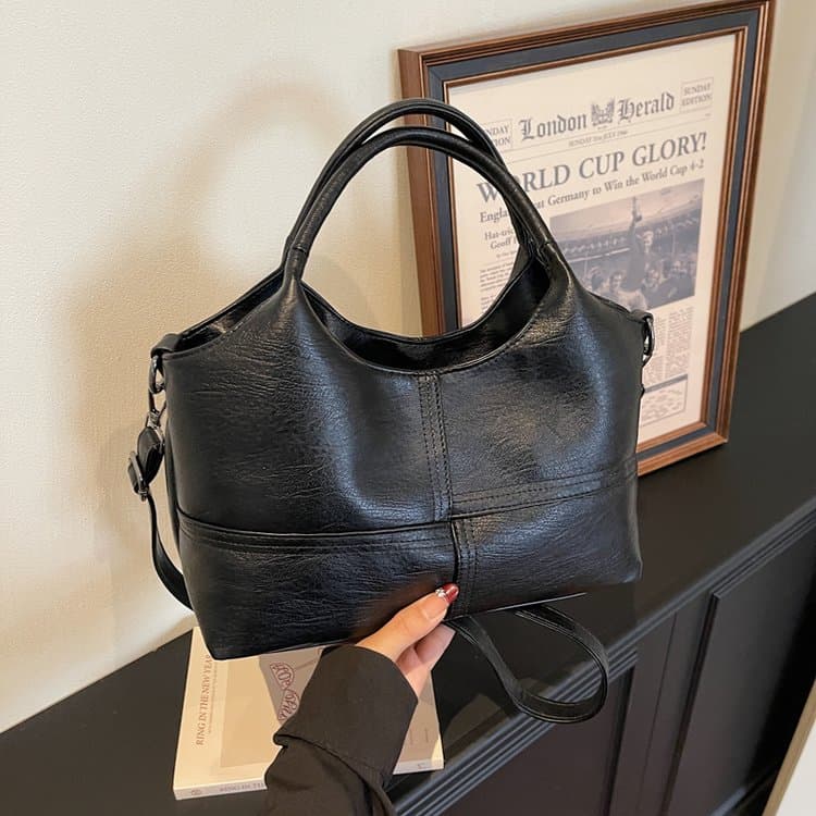 Large capacity retro style portable shoulder messenger bag