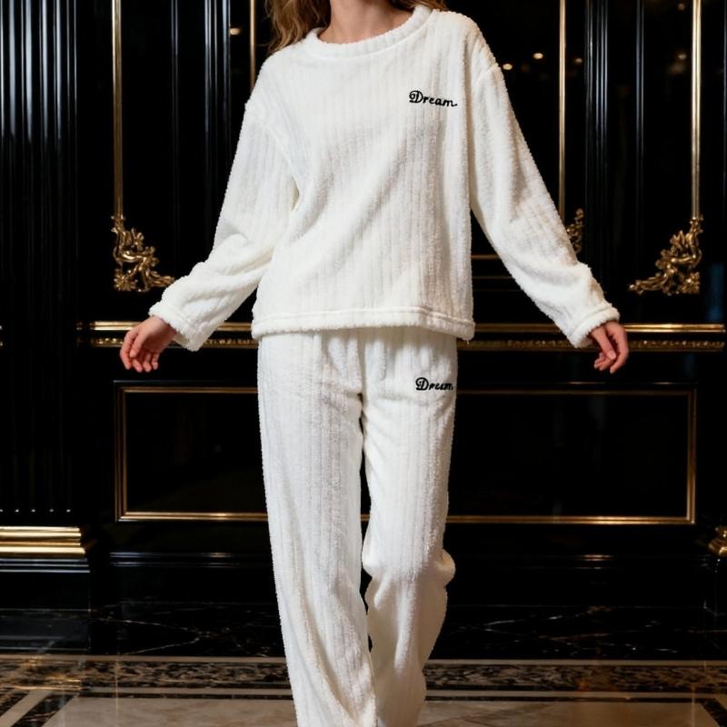 Two-Piece Minimalist Fashion Autumn and Winter Pajama Set Warm Long Sleeve and Pants