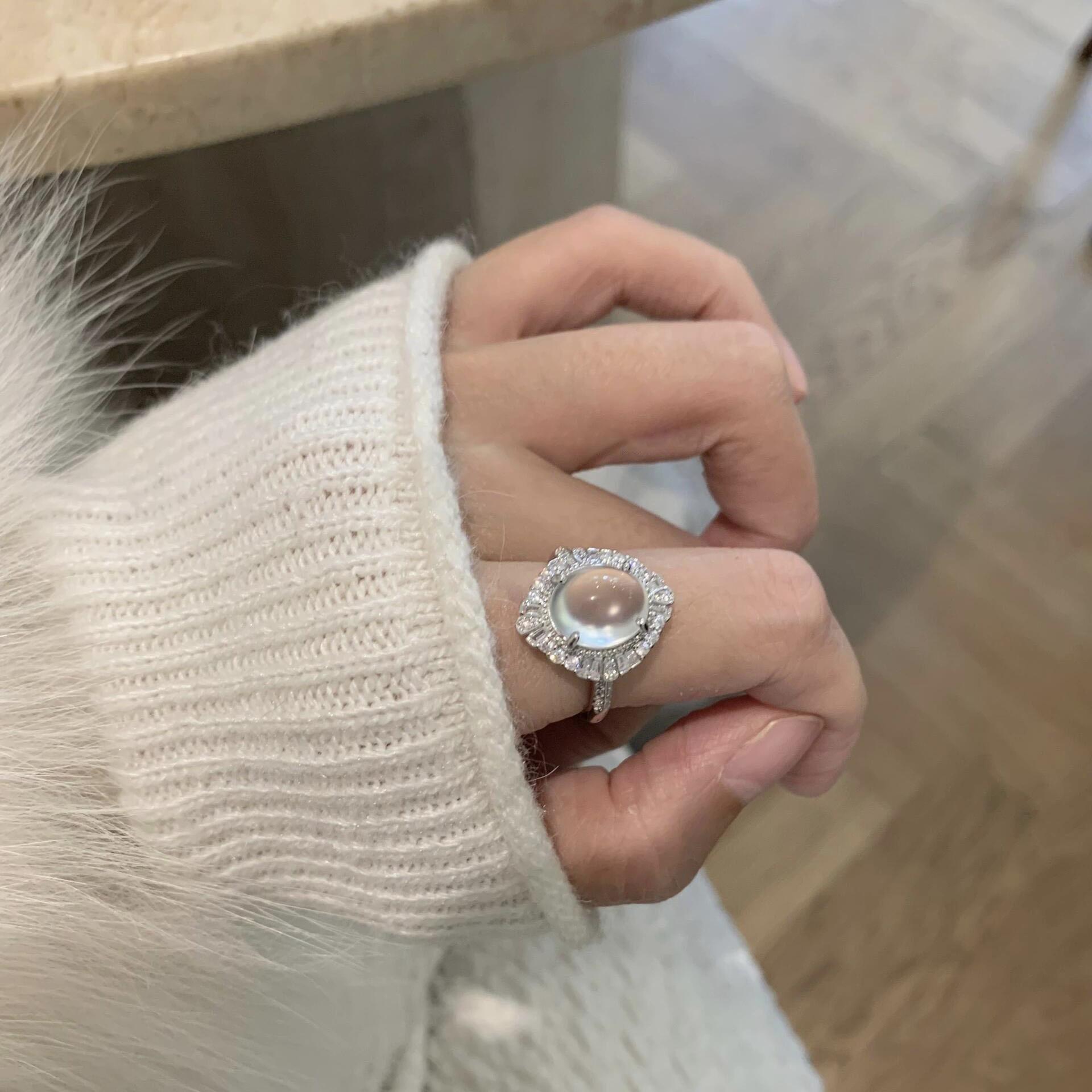 

Китайское кольцо из водного пенистого нефрита с инкрустацией цирконами, ледяной халцедон, нишевое, универсальное, ретро, изысканное, высококлассное, женское