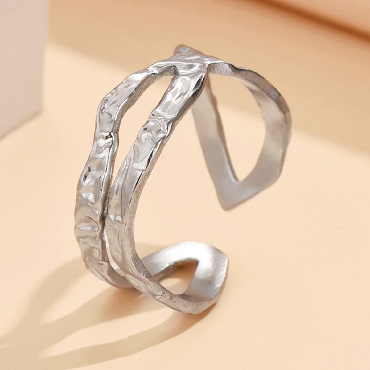 Stainless Steel Retro Geometric Ring with Hammered Texture and Open Titanium Design