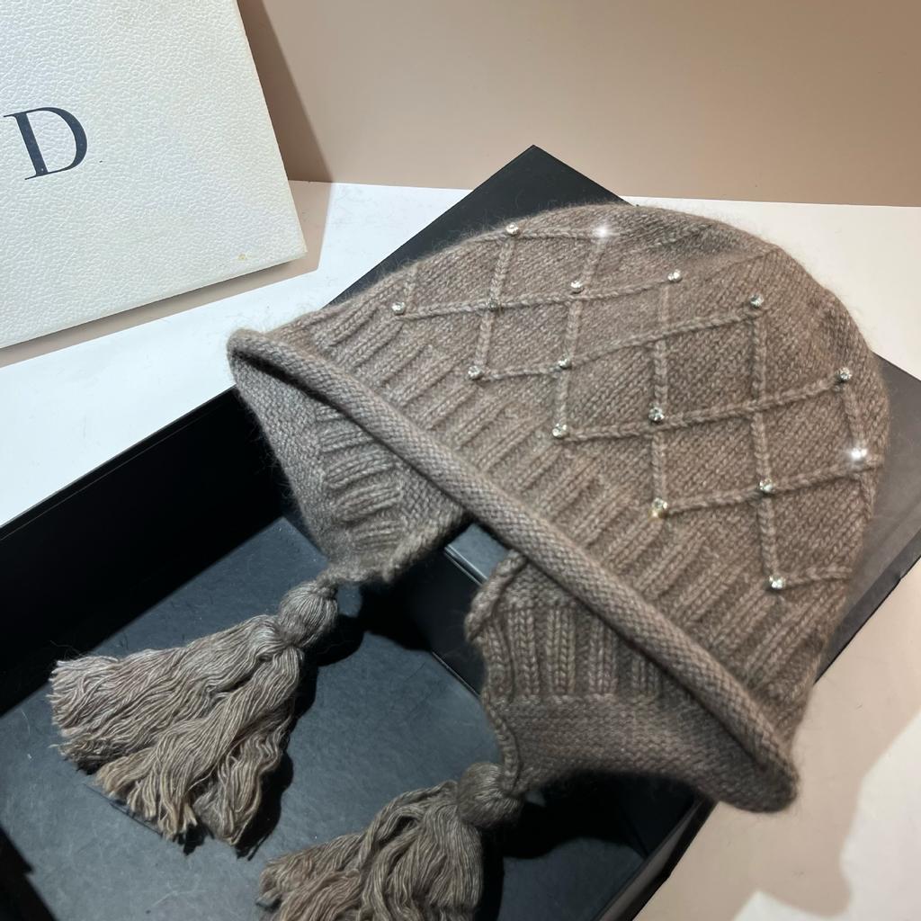Xiaoxiangfeng Rhombus Rabbit Velvet Knitted Hat Angora Rabbit Hair Warm Soft Waxy Ear Protection Hat Rhinestone Fringed Baotou Hat Winter