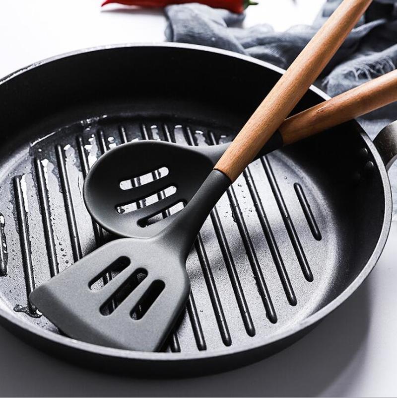 9 PCS/LOT Silicone Kitchen Tools Cooking Sets Soup Spoon Spatula Non-stick Shovel with Wooden Handle Special Heat-resistant