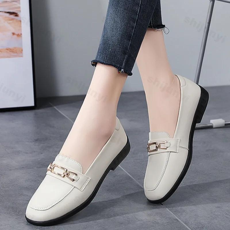 Fashion 2025 Spring Women's Shoes Flat Comfortable Anti Slip Lightweight New Fashion Casual Shoes Metal Decoration Anti Slip Work Shoes