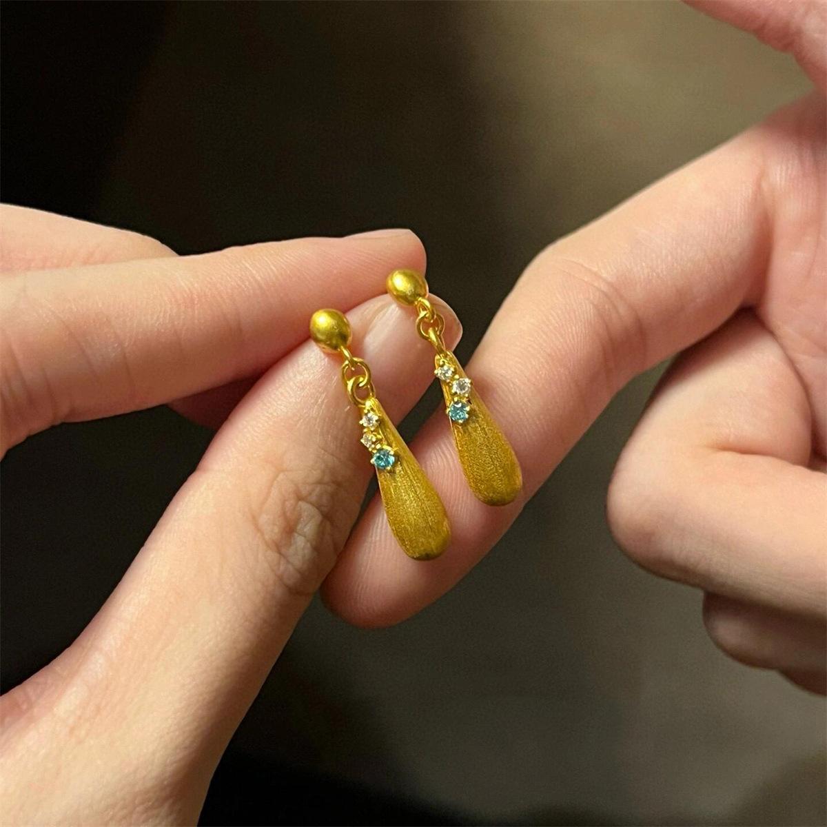 

Серьги-капли с матовой поверхностью, роскошные, с высоким чувством моды, с индивидуальным дизайном, нишевые серьги, серьги для женщин, подчеркивающие темперамент