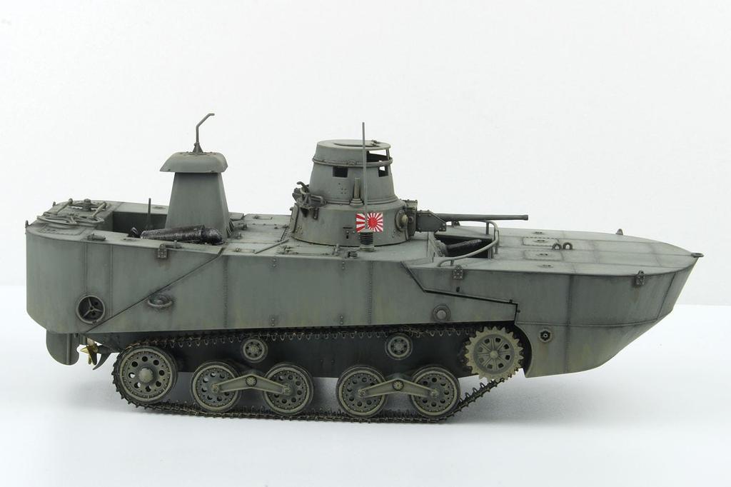 Platz/MONO Dragon 1/35 Tanks of the World 11 WW2 Imperial Japanese Navy Type 2 Special Landing Craft Ka-Mi Floating Form (Late Model Floats) Plastic M